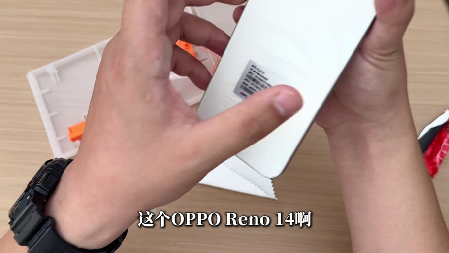 Reno14卡槽打开视频